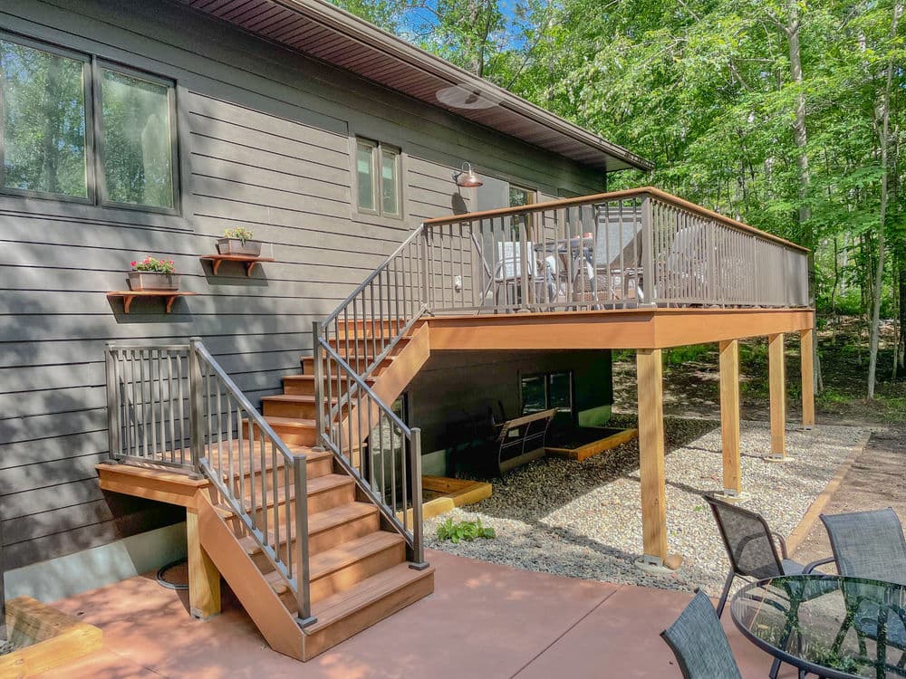 Expert Railing Solutions for Scenic Minnesota Decks